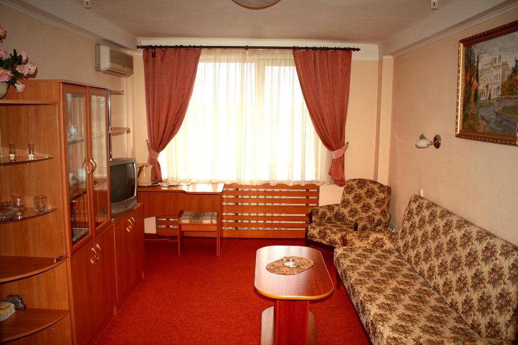 Druzhba Service Hotel Κίεβο Δωμάτιο φωτογραφία